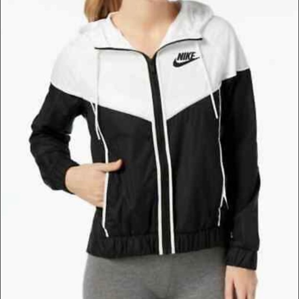 NIKE Black and White WindBreaker!